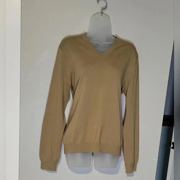Banana Republic extra fine merino v-neck sweater - Women's size medium- Tan - Picture 1 of 10
